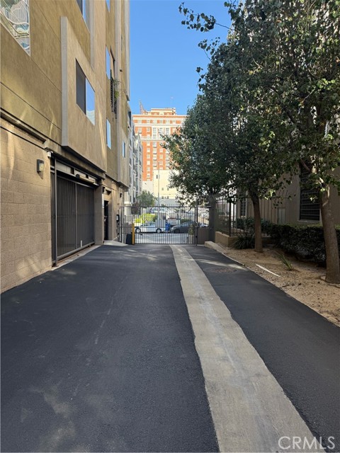 Detail Gallery Image 19 of 25 For 2864 Sunset #205,  Los Angeles,  CA 90005 - 2 Beds | 2/1 Baths