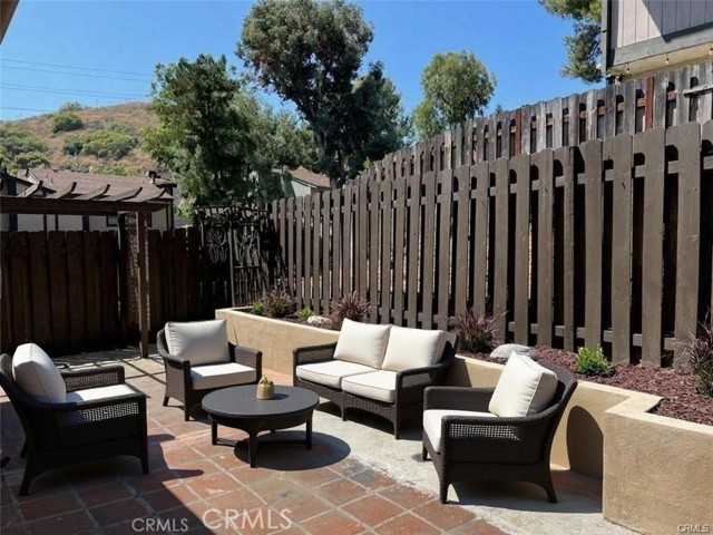 Detail Gallery Image 15 of 33 For 10831 Roycroft St #72,  Sun Valley,  CA 91352 - 3 Beds | 2/1 Baths