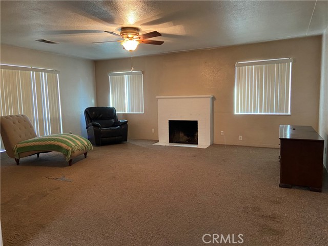 Detail Gallery Image 4 of 30 For 1408 W 23rd St, Merced,  CA 95340 - 3 Beds | 2 Baths