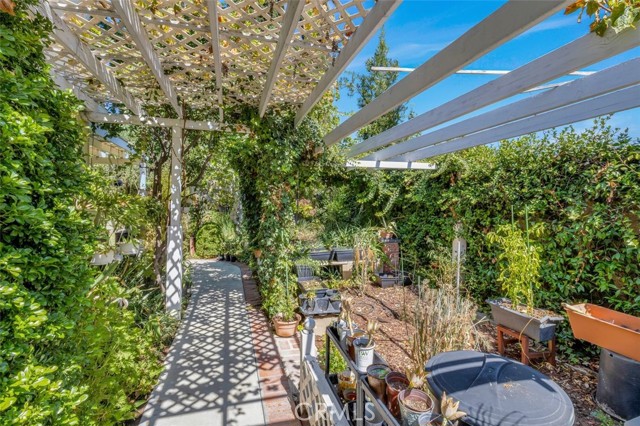 Detail Gallery Image 36 of 39 For 408 Torrens St, Anaheim,  CA 92807 - 5 Beds | 3/1 Baths