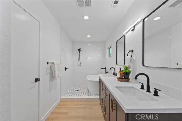 Detail Gallery Image 17 of 38 For 357 Cornwell, Los Angeles,  CA 90033 - 6 Beds | 6/2 Baths