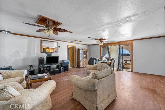 Detail Gallery Image 8 of 37 For 49225 West 45th St, Lancaster,  CA 93536 - 4 Beds | 2 Baths