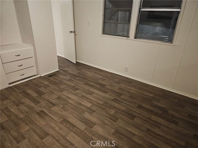 Detail Gallery Image 4 of 6 For 260 N Lyon #116,  Hemet,  CA 92543 - 1 Beds | 1 Baths