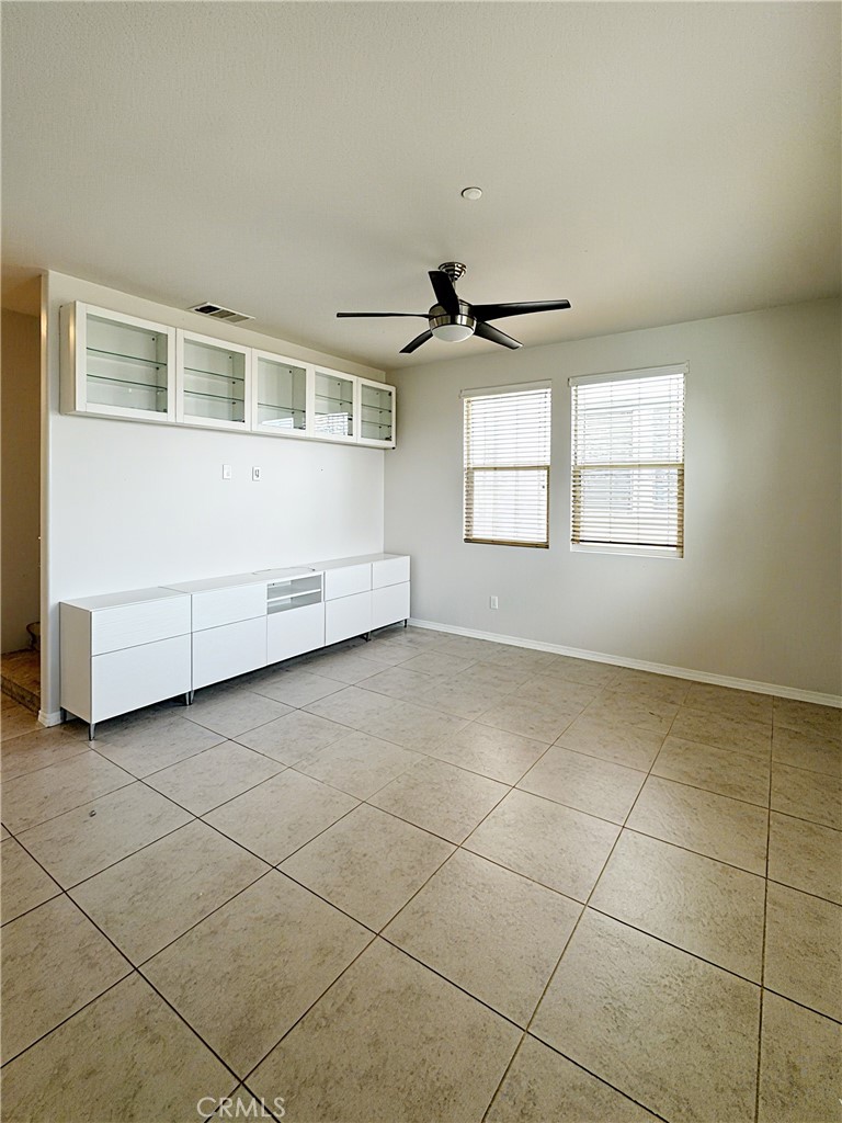 MLS #WS25266242 image #9