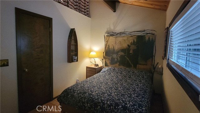 Detail Gallery Image 8 of 18 For 26126 Boulder Ln, Twin Peaks,  CA 92391 - 2 Beds | 2 Baths