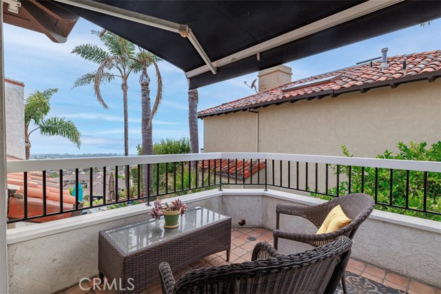 507 Avenida Del Verdor, San Clemente CA: https://media.crmls.org/medias/6488bf46-494e-4a02-8317-6c0e894b44ec.jpg