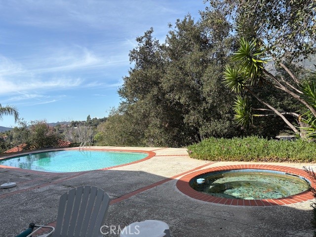 Detail Gallery Image 14 of 23 For 2124 Patagonia Dr, La Canada Flintridge,  CA 91011 - 4 Beds | 2/1 Baths