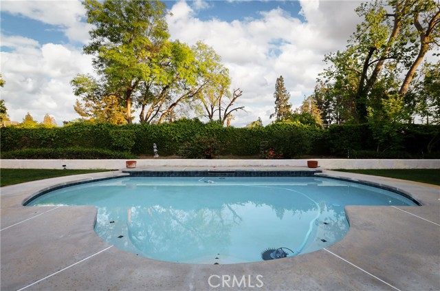 Detail Gallery Image 38 of 54 For 7301 Calle Sagrada, Bakersfield,  CA 93309 - 5 Beds | 4 Baths