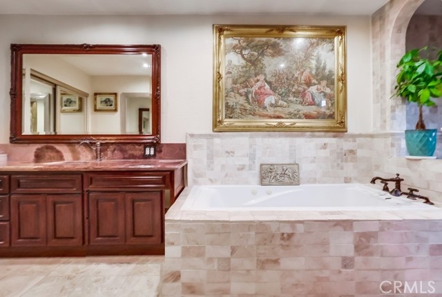 Detail Gallery Image 19 of 38 For 19974 E Limecrest Dr, Covina,  CA 91724 - 6 Beds | 4 Baths