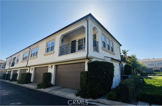 36 Mission Bell, Irvine CA: https://media.crmls.org/medias/648b0865-16d6-45c8-be5c-07bd71534d6e.jpg