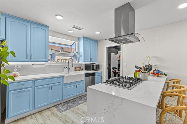 Detail Gallery Image 15 of 38 For 218 Foxbury, Pomona,  CA 91767 - 3 Beds | 2 Baths