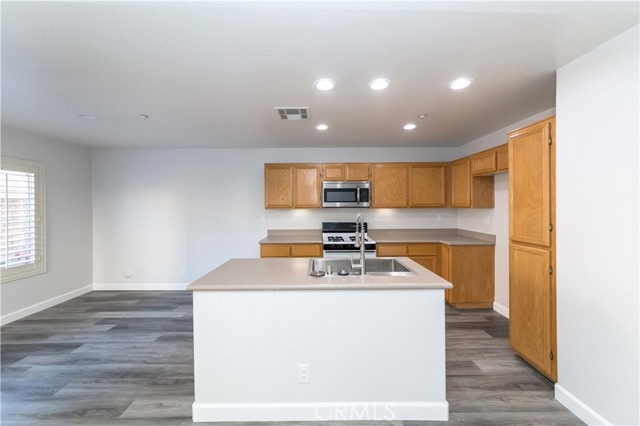 Detail Gallery Image 16 of 44 For 406 Condor Ave, Brea,  CA 92823 - 3 Beds | 2/1 Baths