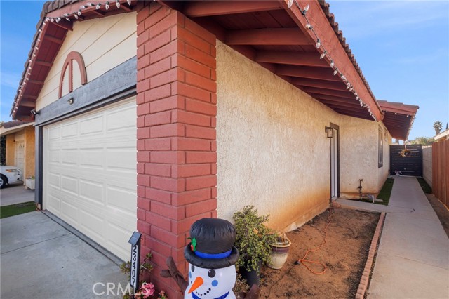 Detail Gallery Image 4 of 21 For 23407 Rolanda Dr, Moreno Valley,  CA 92553 - 3 Beds | 2 Baths