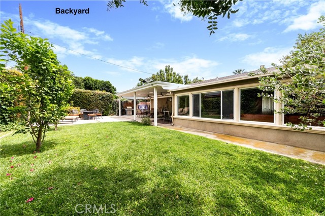 10500 Jordan Avenue, Chatsworth CA: https://media.crmls.org/medias/648d242b-b007-4ea8-942e-bb777e8e866d.jpg