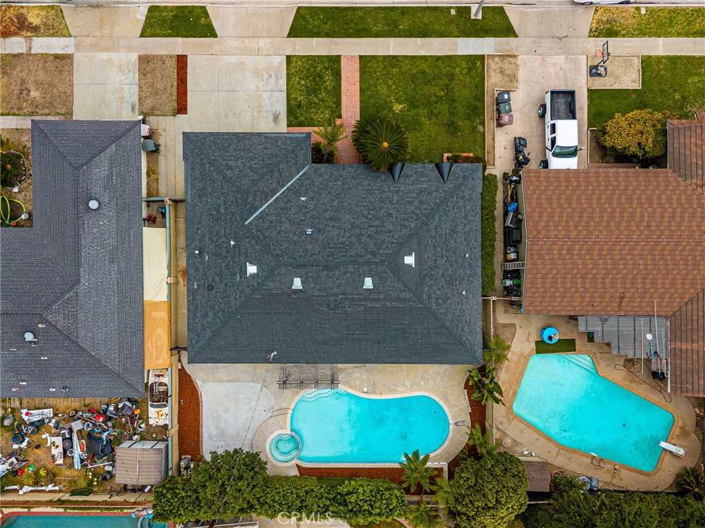 https://media.crmls.org/medias/648d559c-c29d-4ab9-a8f9-3fce38dc5227.jpg?preset=X-Large