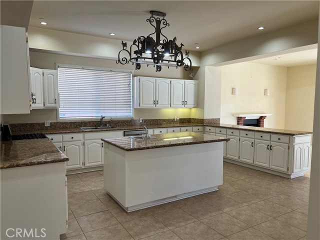 7004 Longridge Avenue, North Hollywood CA: https://media.crmls.org/medias/648dce40-e616-4ab4-aed7-5a2a79cc96ae.jpg