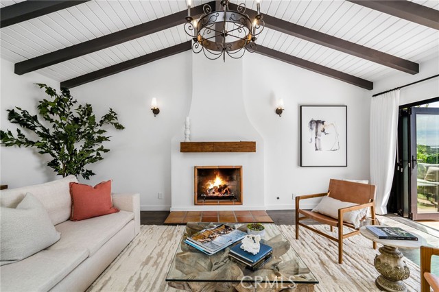 24743 Vantage Point Terrace, Malibu CA: https://media.crmls.org/medias/648f5c43-c655-4dfd-90fc-4ed396176d10.jpg