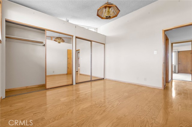 5723 West 74th Street, Los Angeles CA: https://media.crmls.org/medias/648f83f1-12e9-4deb-ab9f-31619a6ce2e9.jpg