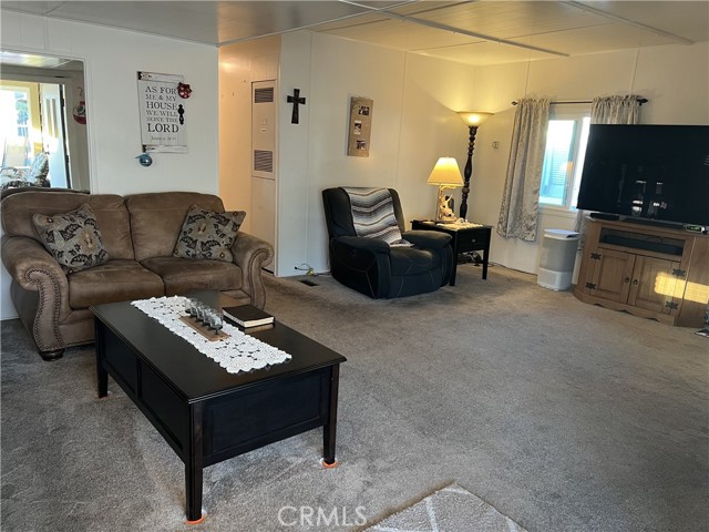 2550 Pacific Coast Hwy. #5 Highway, Torrance CA: https://media.crmls.org/medias/64900843-6fbc-428c-9a1d-e46e9b1c9472.jpg