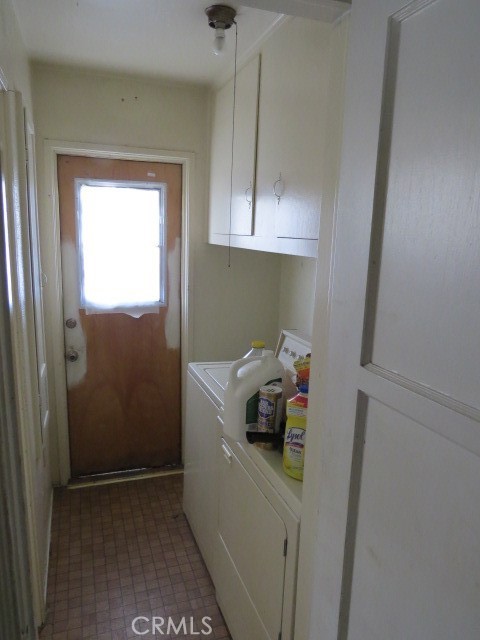 14866 Sutro Ave., Gardena CA: https://media.crmls.org/medias/64902fbb-37c4-4e24-88a9-01d30ae15f6a.jpg