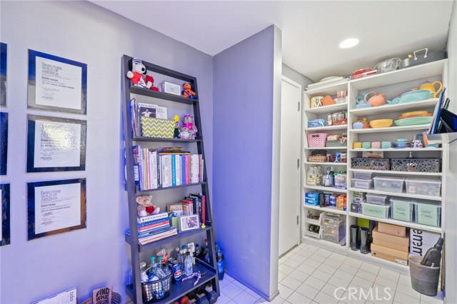 Detail Gallery Image 13 of 48 For 620 Harbor St #6,  Venice,  CA 90291 - 3 Beds | 2/1 Baths