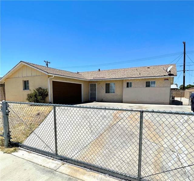 45529 7th Street, Lancaster, California 93535, 4 Bedrooms Bedrooms, ,2 BathroomsBathrooms,Single Family Residence,For Sale,7th,SR24158020