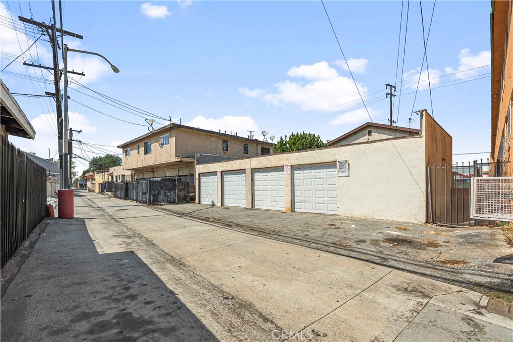 MLS #OC25222143 image #5