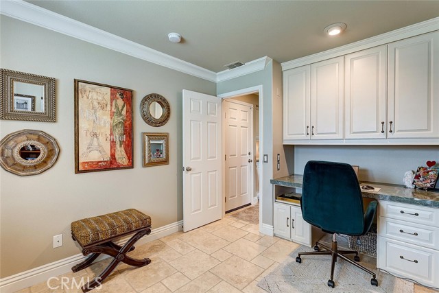 2395 Gillingham Circle photo 5