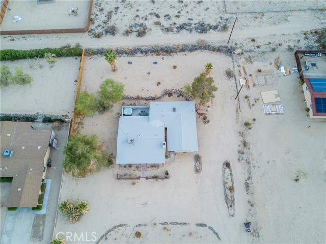 72939 Homestead Drive, 29 Palms CA: https://media.crmls.org/medias/649202fe-7599-4b36-9d50-6ec85b58ff44.jpg