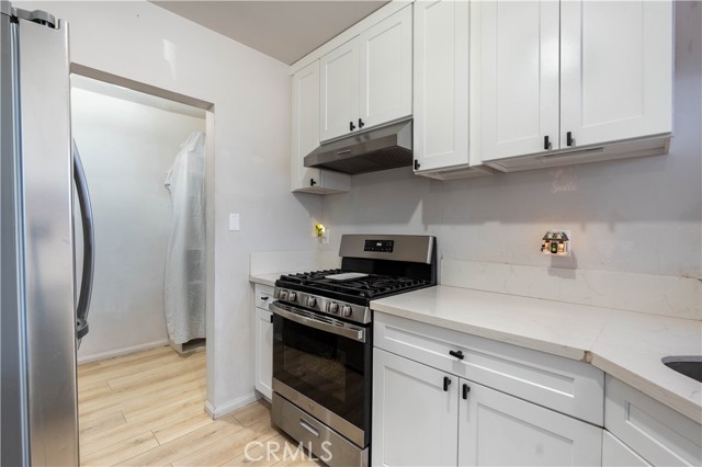 Detail Gallery Image 10 of 33 For 358 E 97th St, Los Angeles,  CA 90003 - 3 Beds | 2 Baths