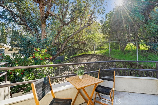 Detail Gallery Image 18 of 35 For 2364 Duane St #7,  Silver Lake Los Angeles,  CA 90039 - 2 Beds | 2/1 Baths