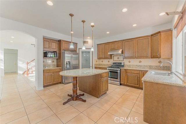 Detail Gallery Image 21 of 55 For 20336 Androwe Ln, Porter Ranch,  CA 91326 - 4 Beds | 4 Baths