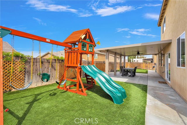 Detail Gallery Image 40 of 49 For 13458 Snowdrop Ct, Victorville,  CA 92394 - 5 Beds | 3 Baths