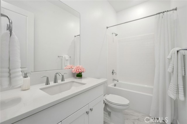 Detail Gallery Image 27 of 38 For 27225 Cranmore #101,  Valencia,  CA 91381 - 3 Beds | 3/1 Baths