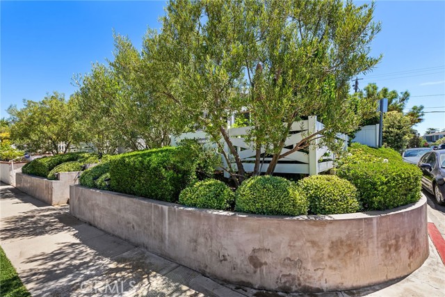 Detail Gallery Image 24 of 29 For 700 Jasmine Ave, Corona Del Mar,  CA 92625 - 2 Beds | 2 Baths