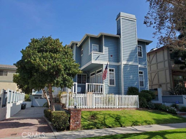 714 Broadway, Redondo Beach, California 90277, 3 Bedrooms Bedrooms, ,2 BathroomsBathrooms,Residential,Sold,Broadway,SB21207650