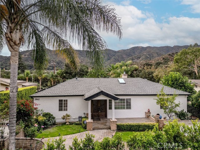 Detail Gallery Image 1 of 29 For 2842 Sycamore Ave, La Crescenta,  CA 91214 - 4 Beds | 2 Baths