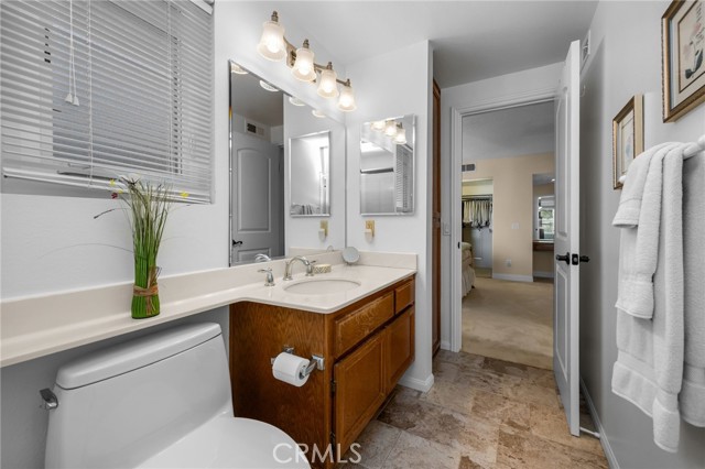 Image 14 of 23 For 22312 Summit Hill Drive 41