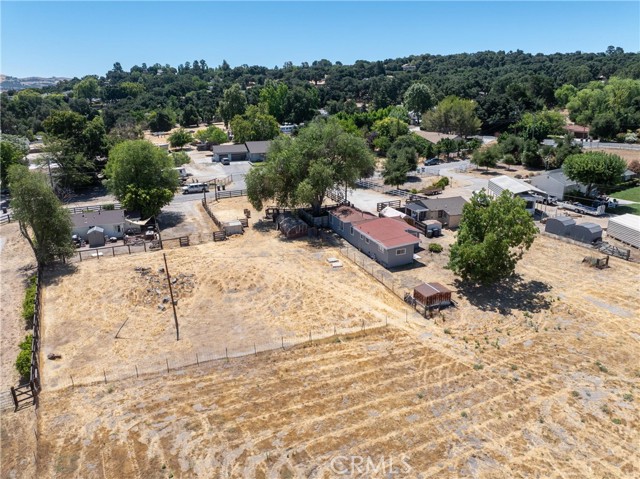 3360 Chico Road, Atascadero CA: https://media.crmls.org/medias/6498d350-201e-4f3d-aa46-c57bd01a66d9.jpg
