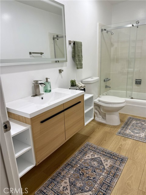 10470 Laramie photo 24