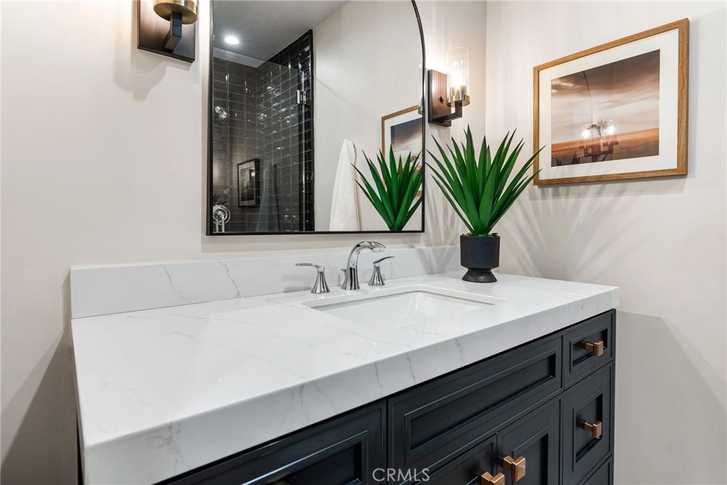 649ab7be 20c8 4257 9a6d Ecc86cb3ef40