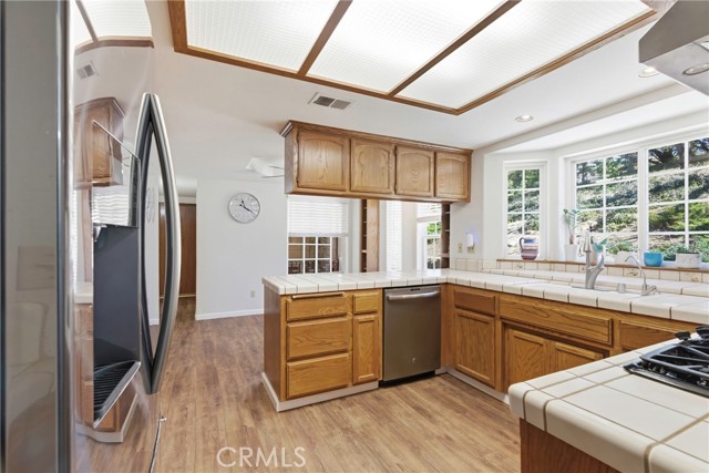 Detail Gallery Image 14 of 45 For 27100 Barkes Way, Tehachapi,  CA 93561 - 3 Beds | 2/1 Baths