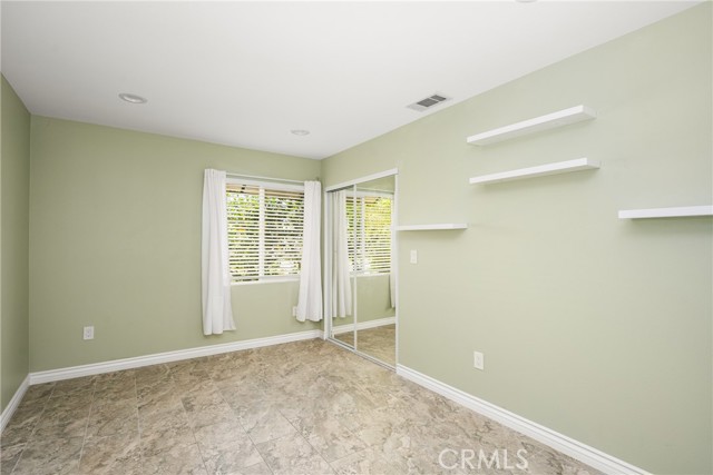 Image 20 of 31 For 1108 Groveland Place