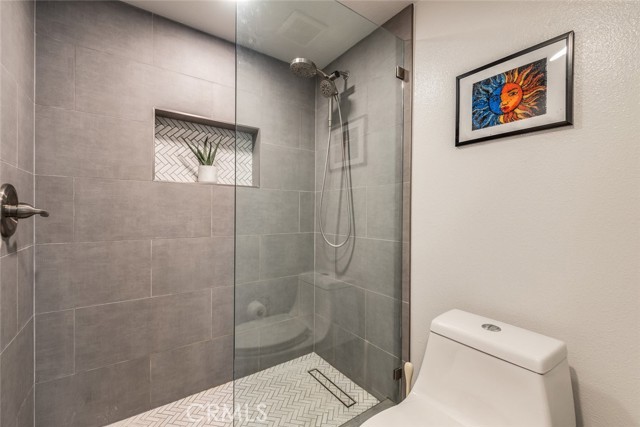 Detail Gallery Image 19 of 32 For 385 E via Escuela #415,  Palm Springs,  CA 92262 - 2 Beds | 2 Baths