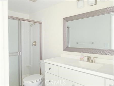 https://media.crmls.org/medias/649d189f-1506-43bd-8702-6a8a6a3af59f.jpg?preset=X-Large