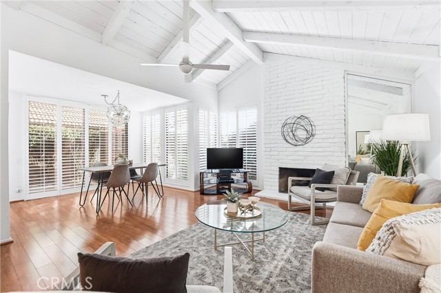 Detail Gallery Image 7 of 57 For 2367 S Gene Autry #B,  Palm Springs,  CA 92264 - 2 Beds | 2 Baths