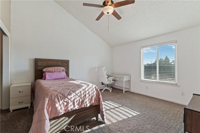 2433 N Knoll Avenue, Fresno CA: https://media.crmls.org/medias/649dfd2b-aced-4ed7-b073-01e38549f22c.jpg