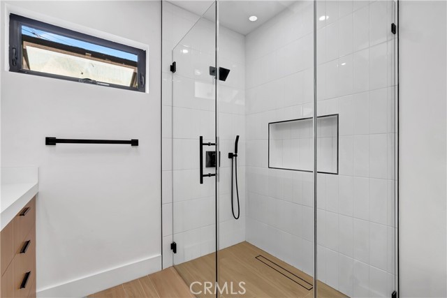 Detail Gallery Image 45 of 72 For 1145 S Longwood, Los Angeles,  CA 90019 - 4 Beds | 3 Baths