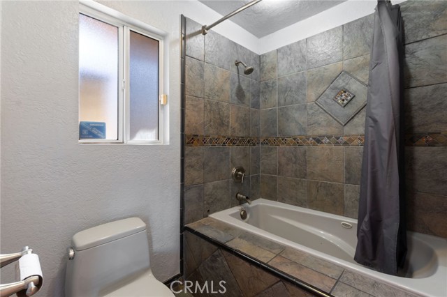 Detail Gallery Image 24 of 58 For 2107 Pine Crest Dr, Corona,  CA 92882 - 4 Beds | 2/1 Baths