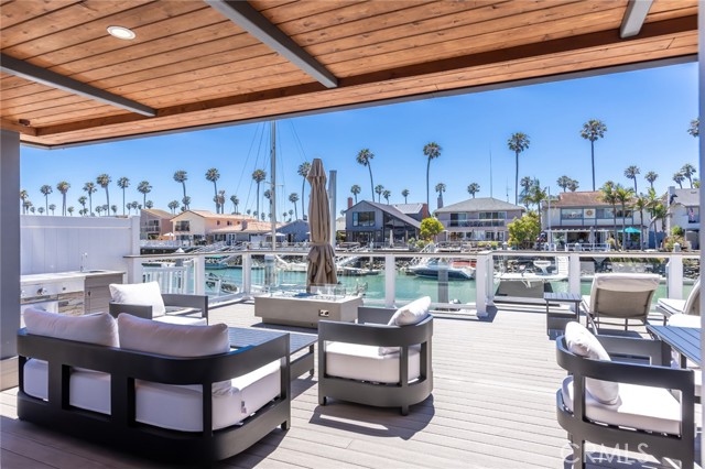 2823 Seahorse Avenue, Ventura CA: https://media.crmls.org/medias/64a003aa-60cf-4176-bd66-88942b755377.jpg